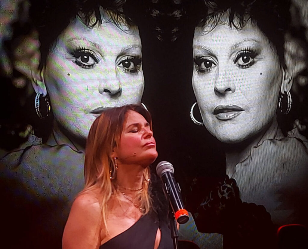 Monica Sarnelli in scena