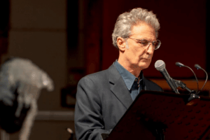 Andrea Renzi, voce recitante di Naufragio