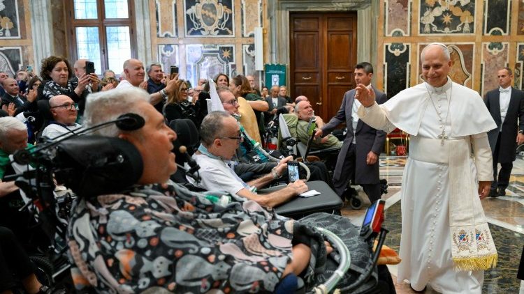 papa leone incontra malati Sla